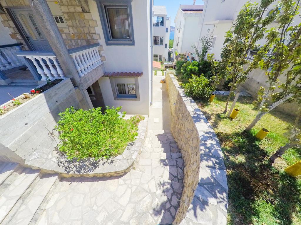 Apartments Miki Bar Εξωτερικό φωτογραφία